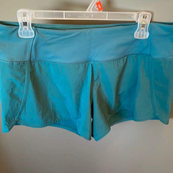 Lululemon Run Times Short - Sz 8 Teal Blue - Picture 1 of 3